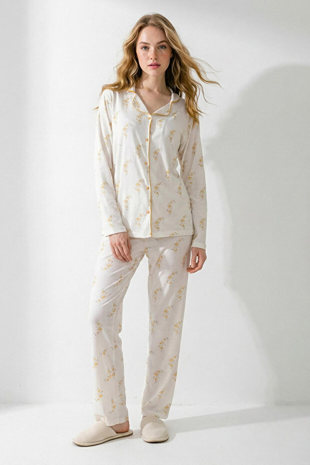 Beyaz-Sarı Pamuklu Çiçekli Biyeli Fitilli Örme Pijama Takımı THMSS26PT00078 - 2