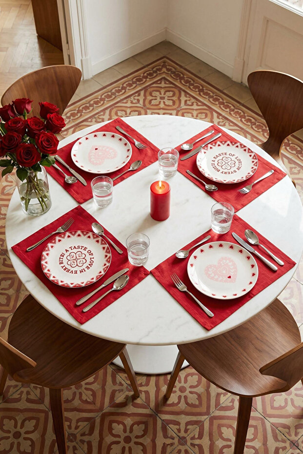 Kalp Desenli 4lü Porselen Pasta Tabağı Seti 21 cm - 1