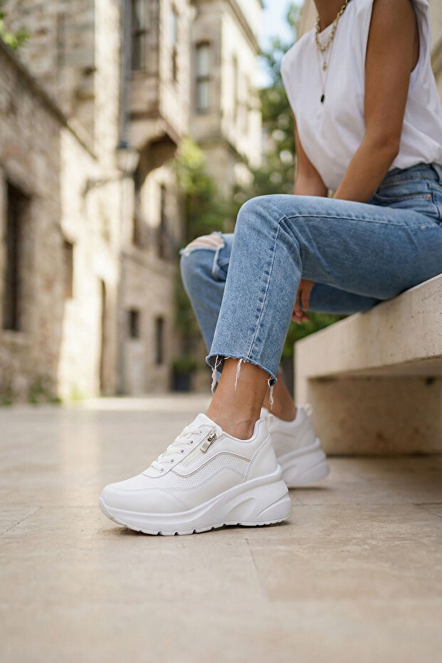 حذاء رياضي نسائي أبيض 21356