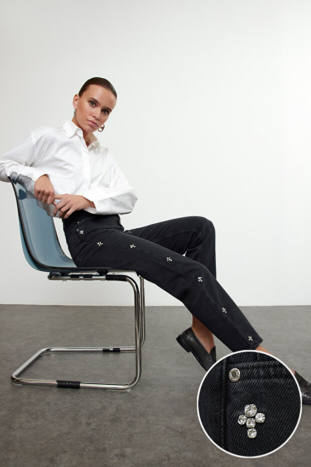 Siyah Taşlı Yüksek Bel Mom %100 Pamuk Non-Stretch Jeans TWOAW25JE00255 - 1
