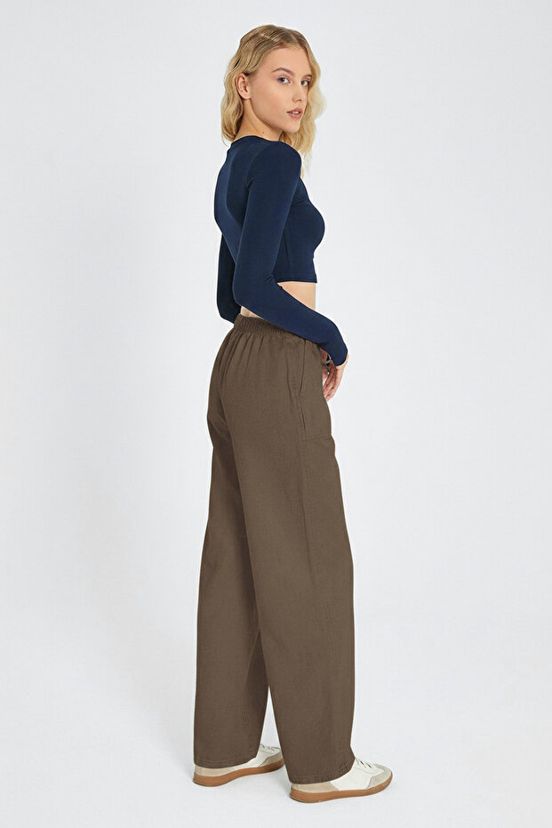 Yeşil Cep Detaylı Kot Görünümlü Wide Leg/Geniş Paça Dokuma Pantolon TWOSS25PL00076 - 4