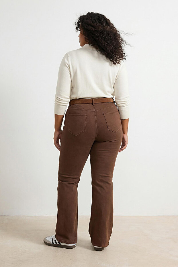 Kahverengi Yüksek Bel İspanyol Paça Comfort/Orta Esnek Flare Fit Büyük Beden Jeans TBBSS23AR00007 - 3