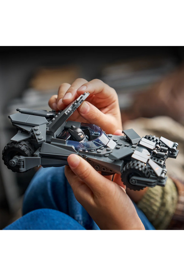 ® DC Batman™ Batman ve Superman™ Batmobile™ 76331 – 9+ Yaş için Oyuncak Yapım Seti (220 Parça) - 4