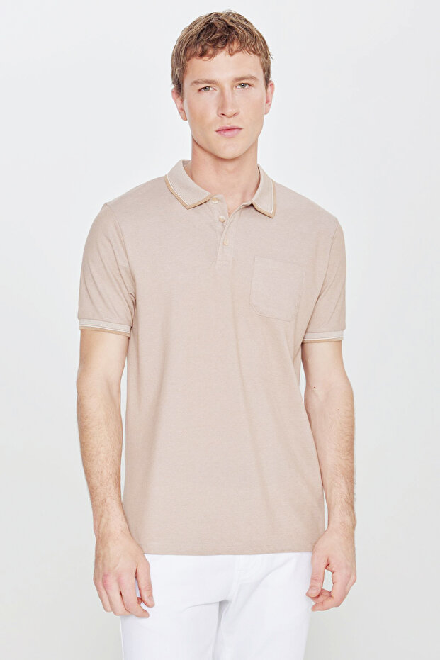 Erkek Çekmeyen Pamuklu Kumaş Comfort Fit Rahat Kesim Vizon Kıvrılmaz Polo Yaka Cepli Tişört - 1