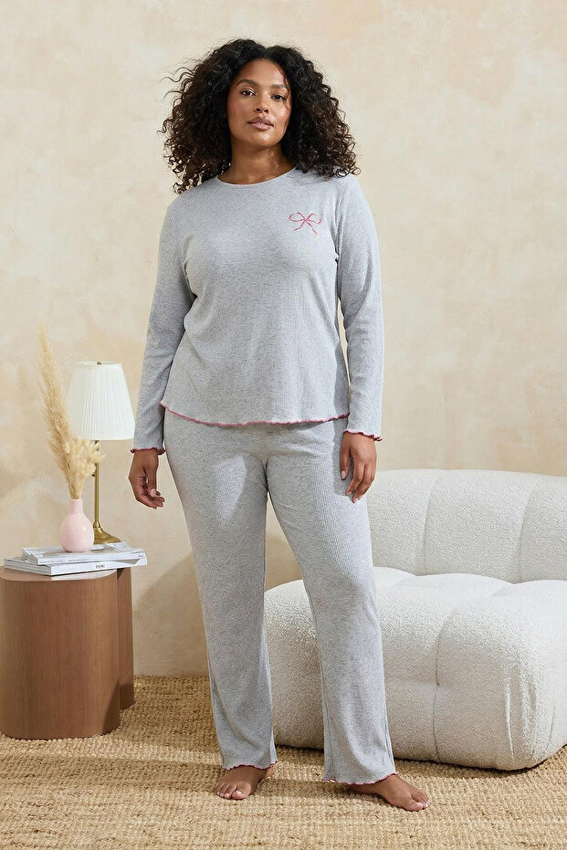 Gri Melanj Fitilli Kurdele/Fiyonk Nakışlı Örme Pijama Takımı TBBAW25AI00081 - 3