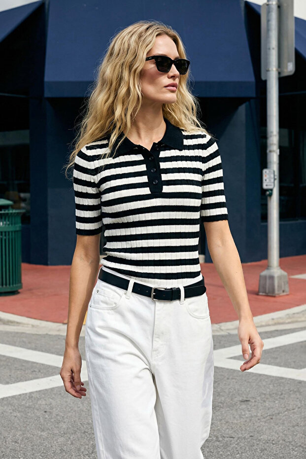 Siyah*001 Basic Polo Yaka T-Shirt Görünümlü İnce Bluz TWOSS20BZ0112 - 1