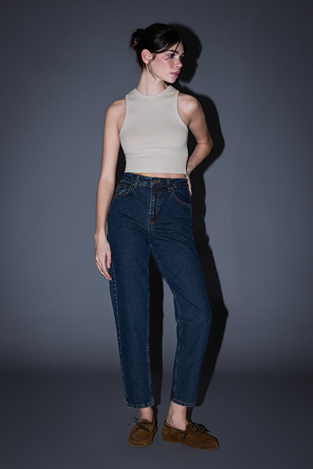 Koyu Mavi Yüksek Bel Bilek Boy Az Esnek Mom Jeans TWOSS26JE00112 - 1