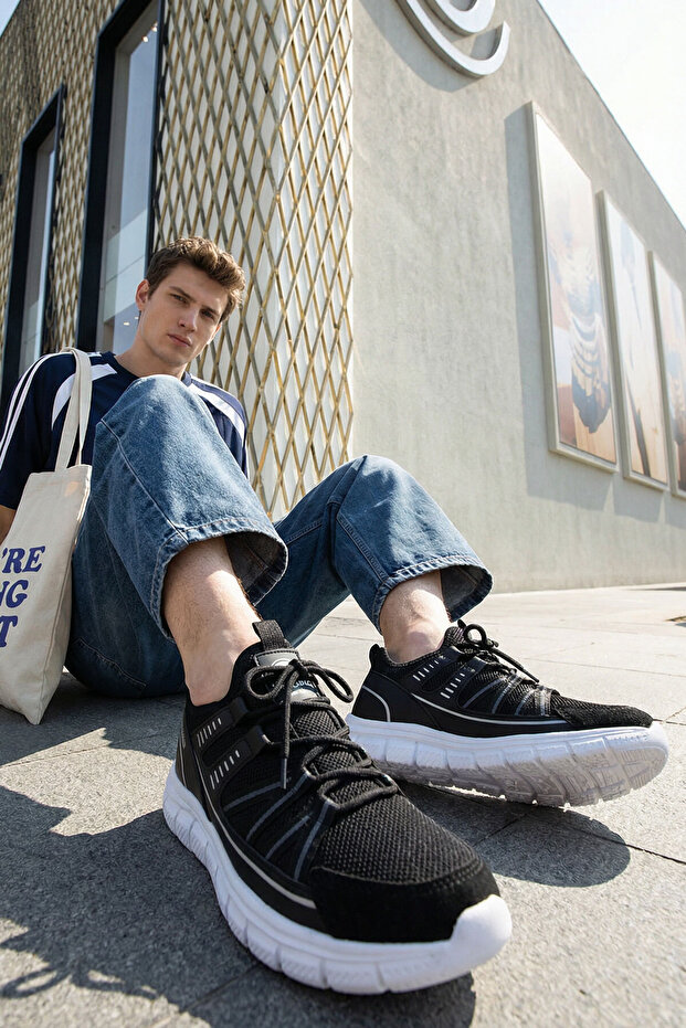 Schwarzer Herren-Sneaker 20746 - 5