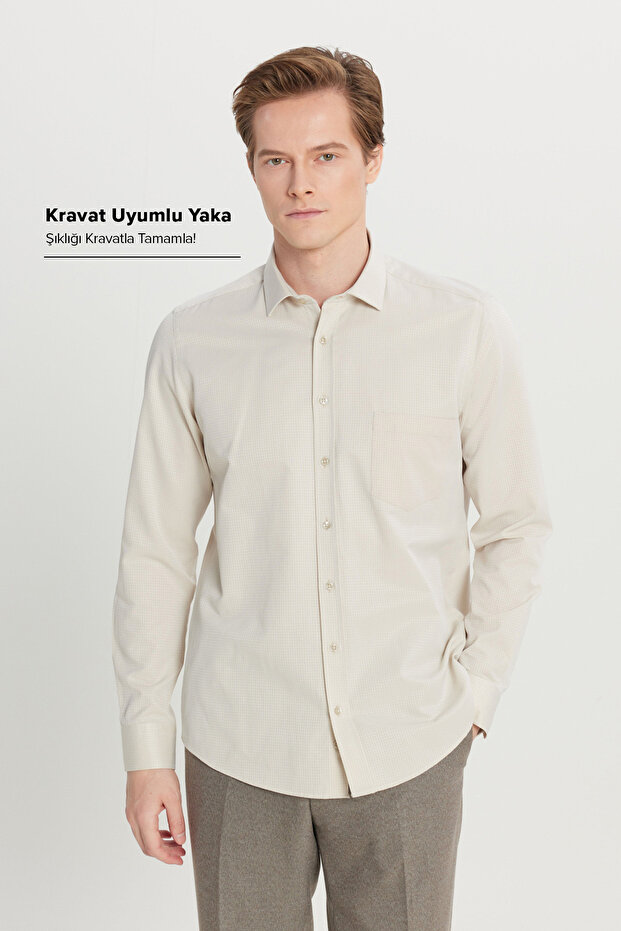 Men's Beige Cotton Tailored Slim Fit Classic Collar Dobby Pocket Shirt