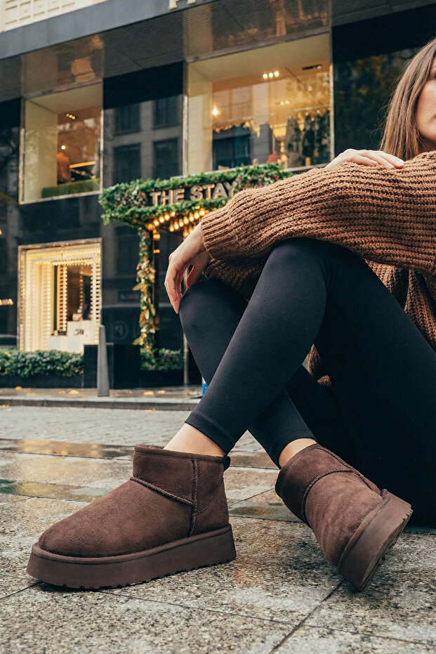 Kaffee Wildleder 19761 Stiefel & Bootie - 1