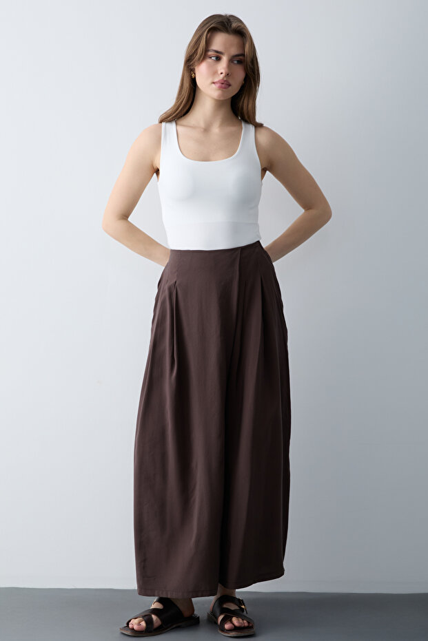 Kahverengi Geniş Paça Modal Tuşeli Etek Görünümlü Pantolon TWOSS26PL00081 - 2