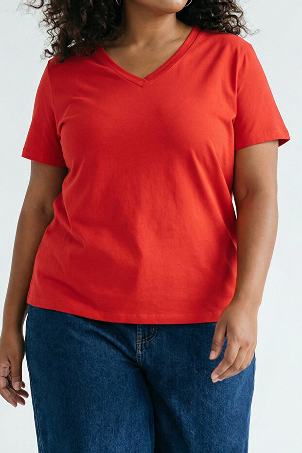 Kırmızı Regular Fit V Yaka Büyük Beden T-shirt TBBSS25BF00062 - 2