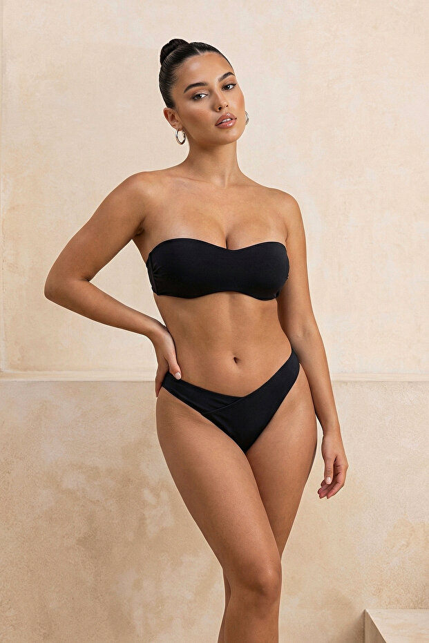 Siyah V Kesim Normal Bel Regular Basic Bikini Altı TBESS21BA0168 - 1