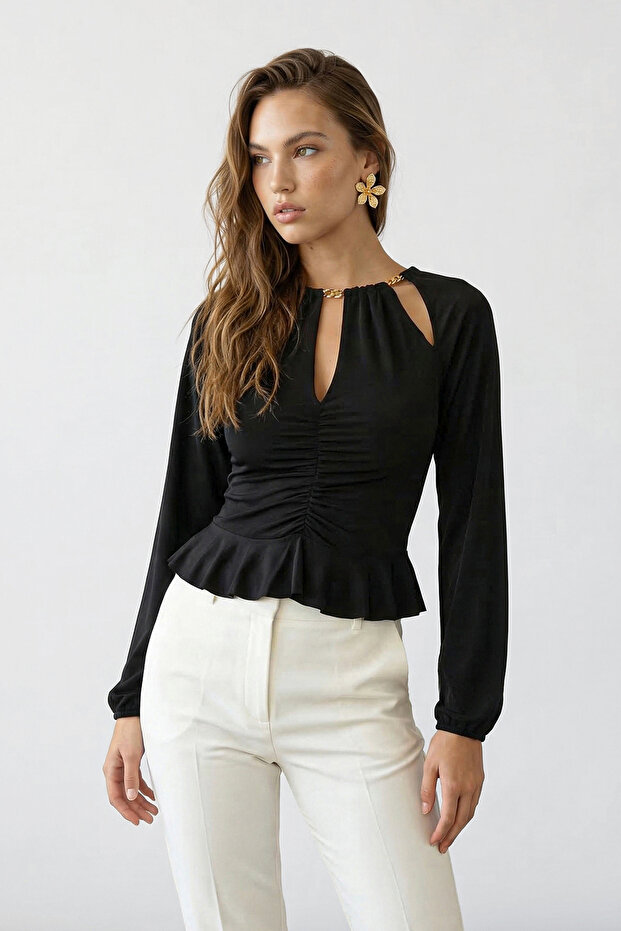 Siyah Pencere/Cut Out Detaylı Aksesuarlı Örme Bluz TPRAW24BZ00053 - 1