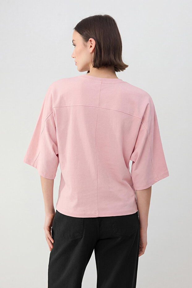 Wardrobe Essentials-Pembe Geniş Kalıp Yarasa Kol %100 Pamuk Örme T-Shirt TWOSS26TS00047 - 5