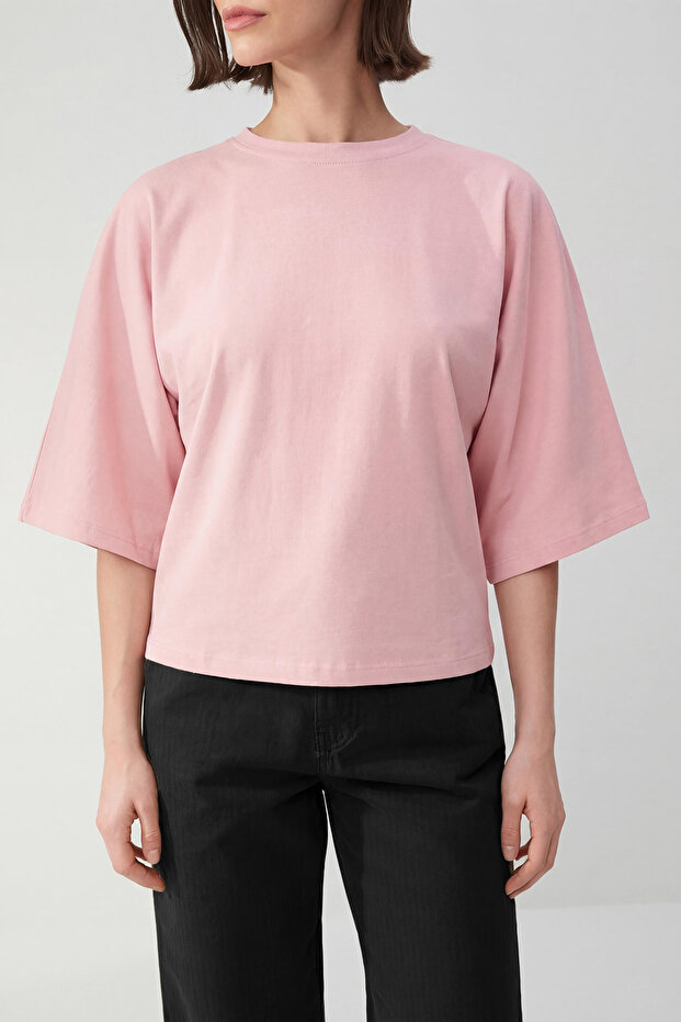 Wardrobe Essentials-Pembe Geniş Kalıp Yarasa Kol %100 Pamuk Örme T-Shirt TWOSS26TS00047 - 4