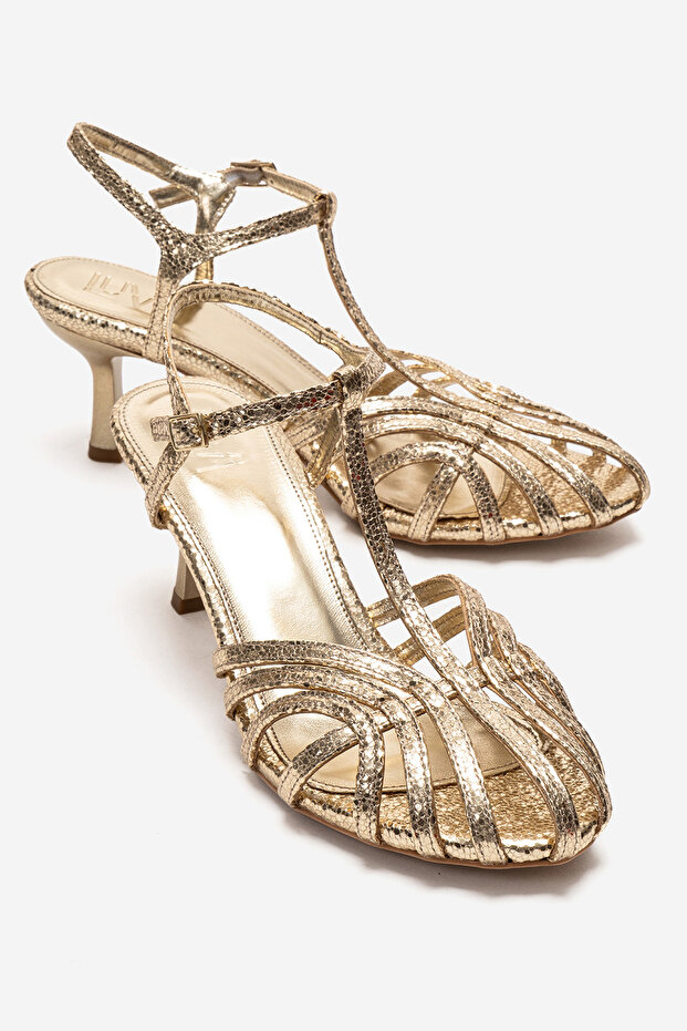 Feli̇p Gold Patterned Banded Women's Low Heeled Shoes