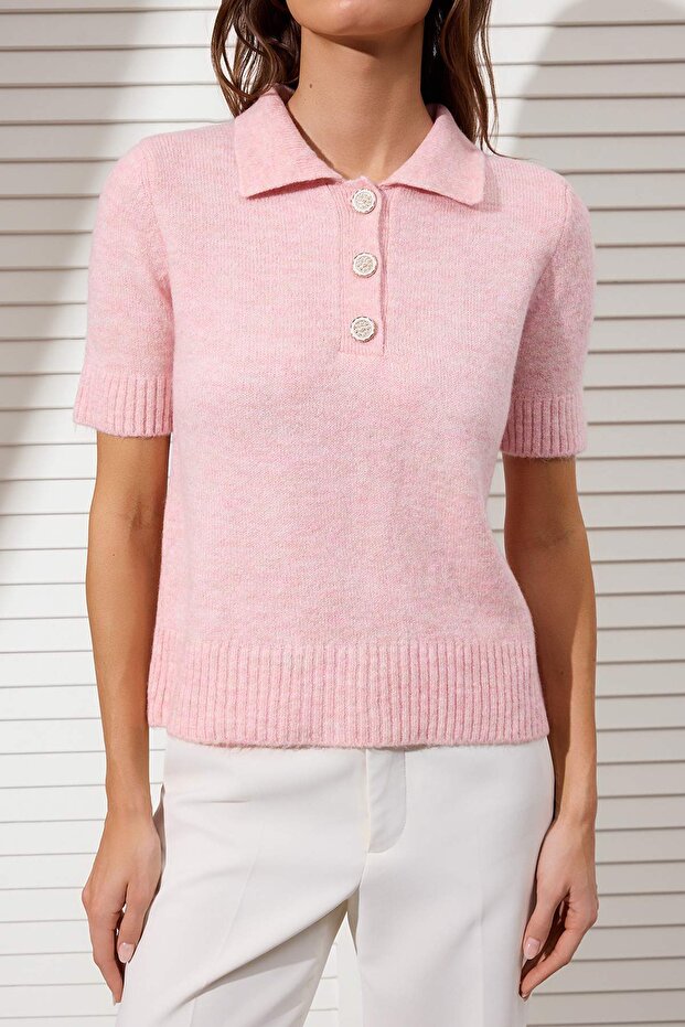 Pembe Polo Yaka Yumuşak Dokulu Taş Düğme Detaylı Triko Bluz TWOSS26BZ00311 - 3