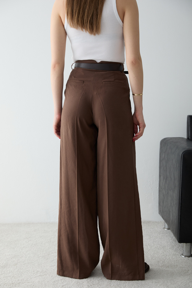 Koyu Kahverengi Modal Kemerli Geniş Paça Pantolon TWOSS26PL00191 - 4
