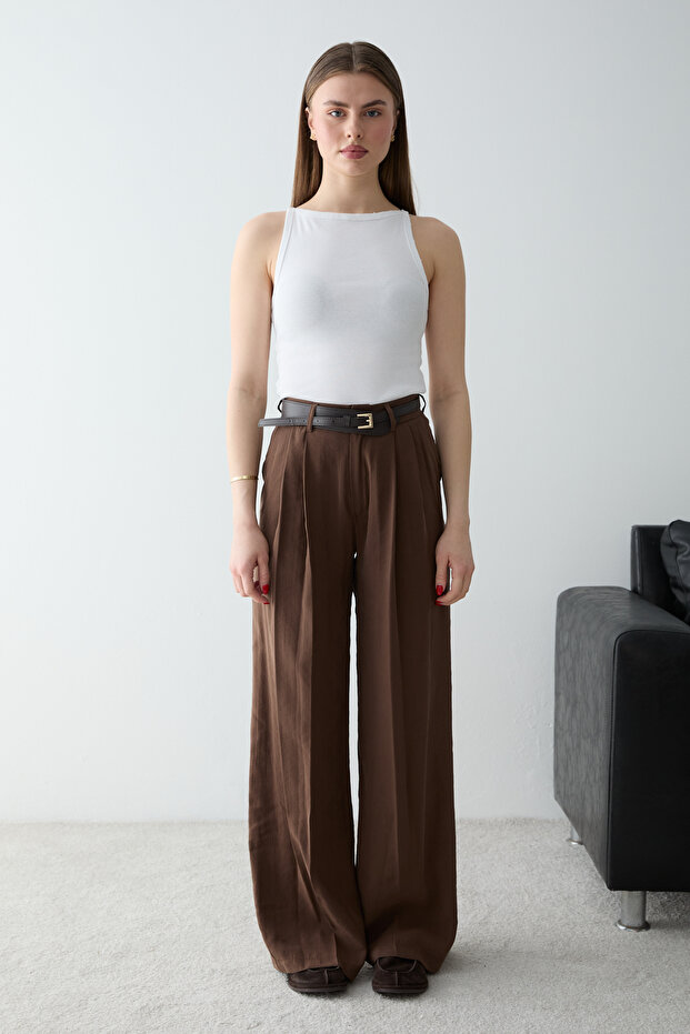 Koyu Kahverengi Modal Kemerli Geniş Paça Pantolon TWOSS26PL00191 - 2