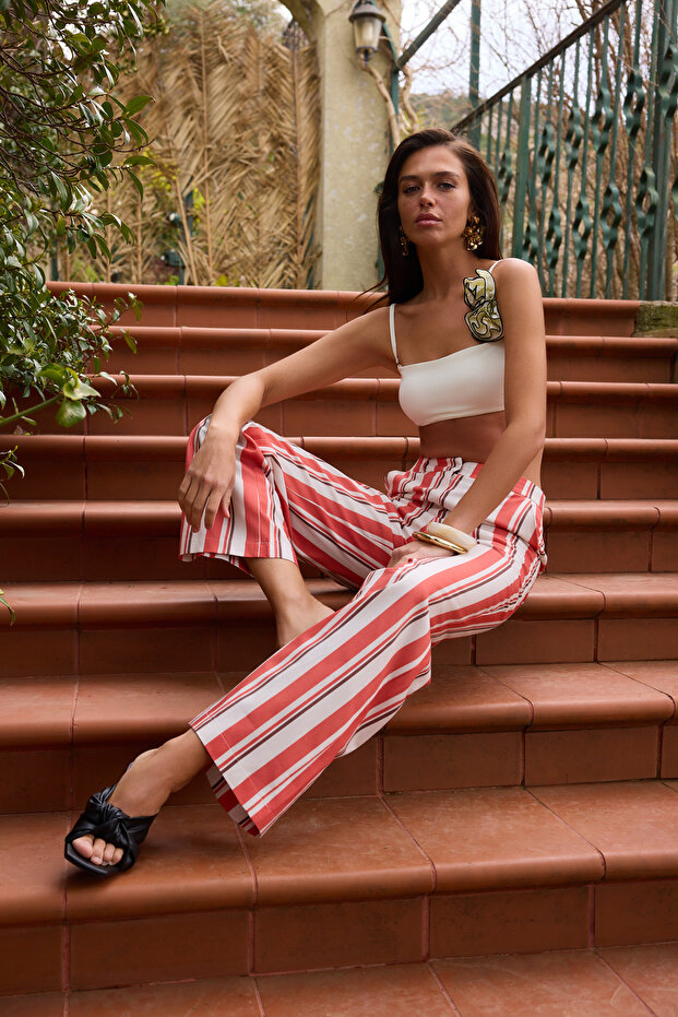Kırmızı-Çok Renkli Gabardin Çizgili Desenli Wide Leg/Geniş Paça Pantolon TWOSS26PL00085 - 1