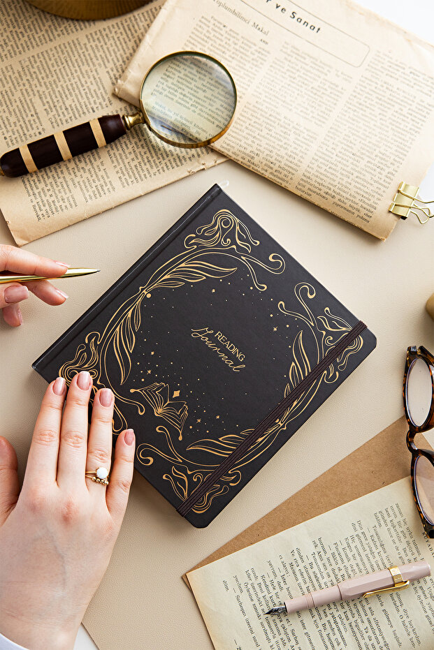 PAPERORA Charm Takılabilen Reading Journal - Okuma Günlüğü 18x20 cm Koyu Kahve