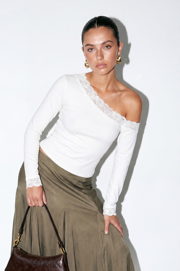 White One-Shoulder Lace Blouse Tdrss26Bz00008