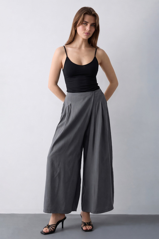 Gri Geniş Paça Modal Tuşeli Etek Görünümlü Pantolon TWOSS26PL00081