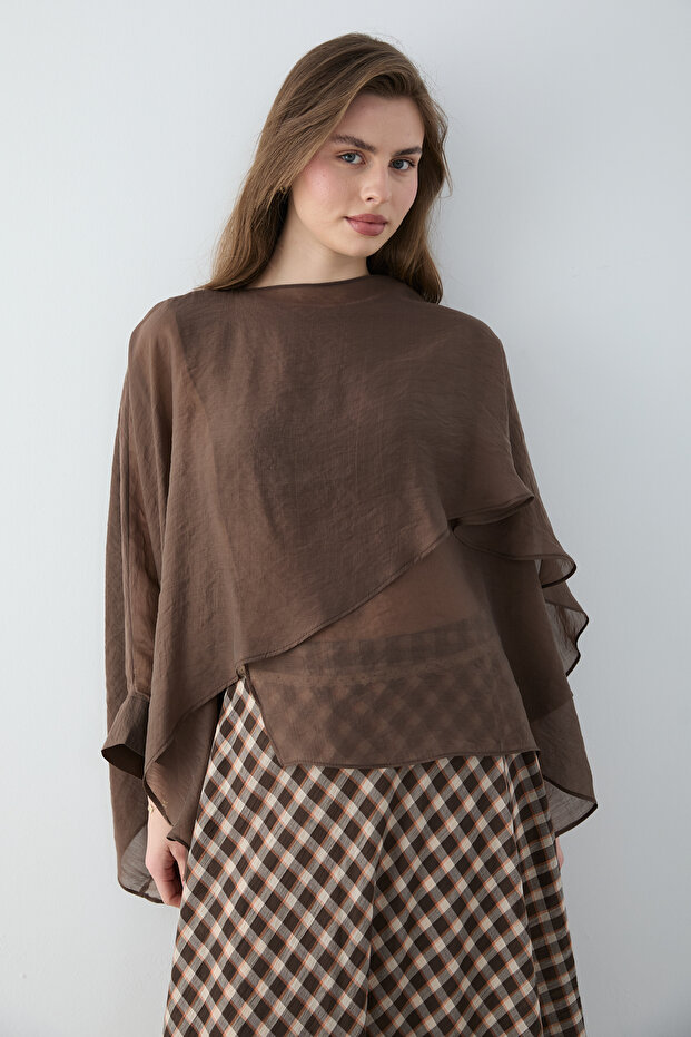 Trendyolmilla  Kahverengi Oversize İnce Dökümlü Dokuma Bluz TWOSS26BZ00653 - Görsel 3