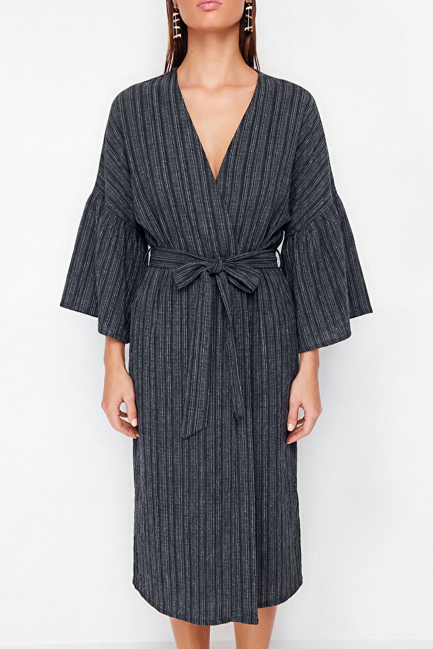 Siyah Dokuma Maxi Plaj Kuşaklı Kimono&Kaftan TBESS23KM00028 - 4