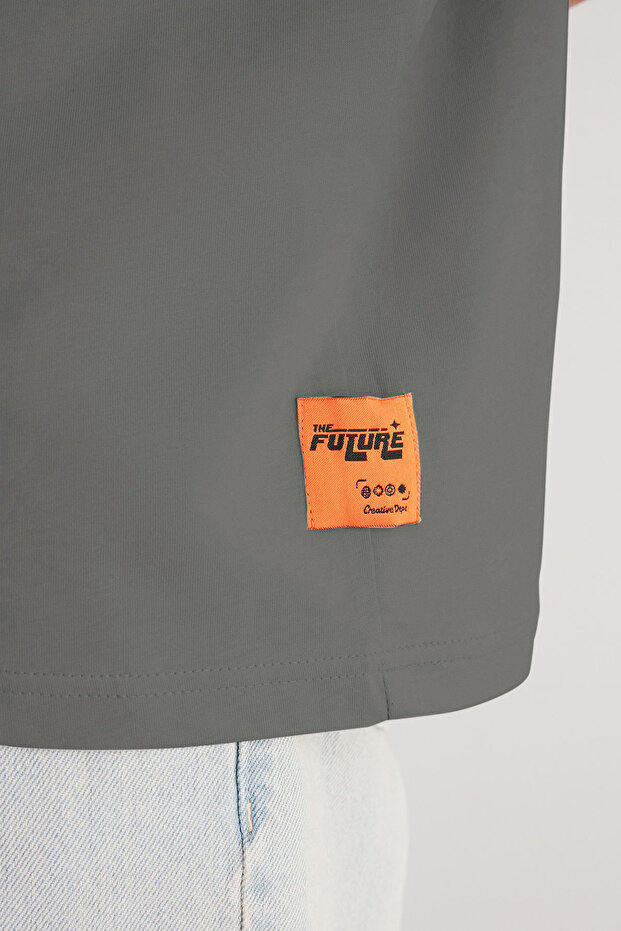 Gri Oversize/Geniş Kesim Kabarık Yazı Baskılı Etiketli Sıfır Kol T-Shirt/Atlet TMNSS24AL00005 - 5