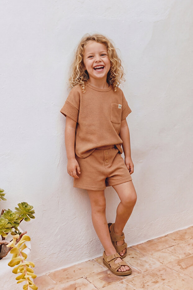 Oversized Pocket T-Shirt with Shorts Unisex Waffle Children's Summer Two-Piece Set Milk Coffee