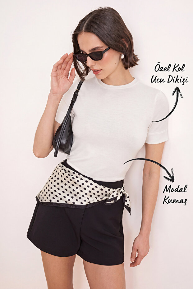 More Sustaniable Ecru Fitted/Body-Fitting Short Sleeve Modal Knitted T-Shirt Twoss26Ts00113