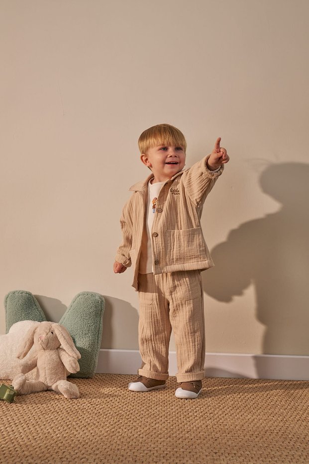 Baby Boy 3-Piece Top and Bottom Set Seasonal Printed T-Shirt Beige