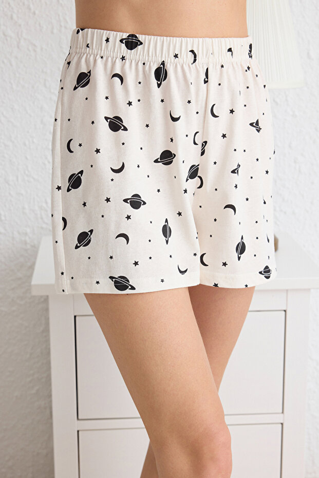 Beyaz %100 Pamuklu Galaksi Desenli Şortlu Örme Pijama Takımı THMSS25PT00070 - 6