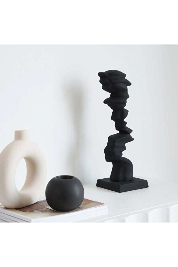 Trazo Decor Sculpture 12.75x12x75x39.5cm - Black