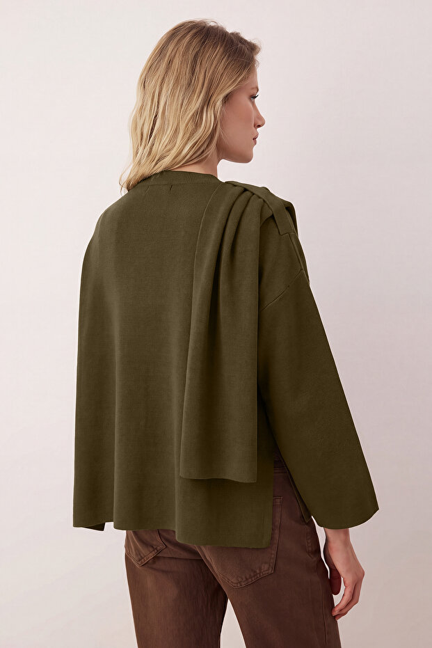 Haki Vücut Seçmeyen Süper Oversize/Geniş Kalıp Şal Detaylı Panço Triko Kazak TWOAW26KZ00160 - 5