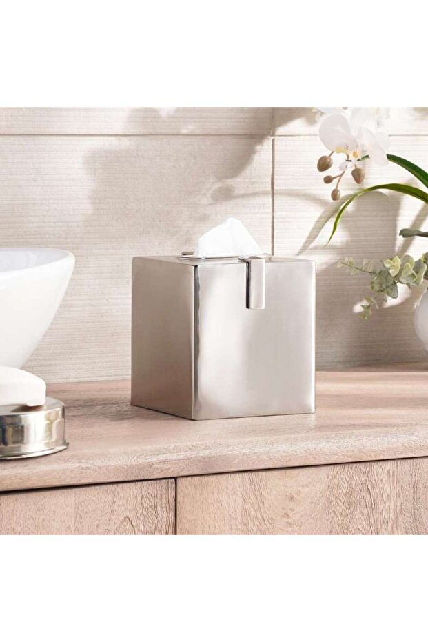 Regent Metal Tissue Box 13.5x13.5x14.5cm - Silver