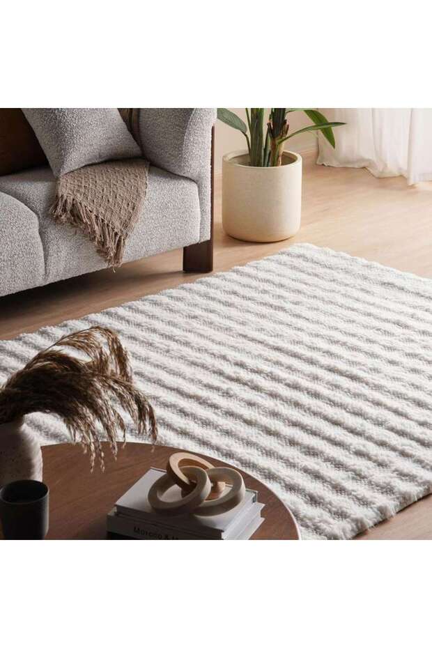 Omega Supersoft Faux Fur Rug 200x300cm - Ivory