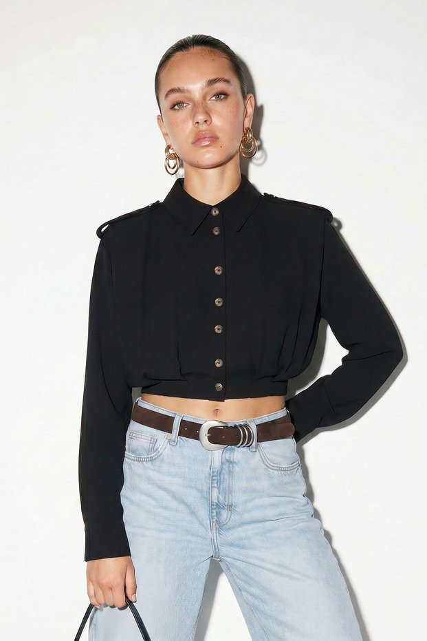 Siyah Apoletli Beli Lastikli Crop Gömlek TDRSS26GO00074