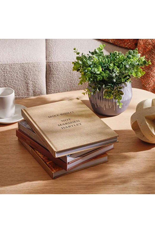 Not Marsden Hartley Coffee Table Book 29.4x21x2.4cm - Cream