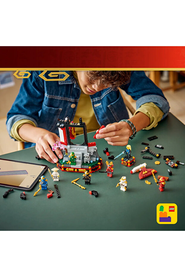 ® NINJAGO® Karakteri Sergileme Modeli 15. Yıl Dönümü 71866 - 14+ Oyuncak Yapım Seti (447 Parça) - 11