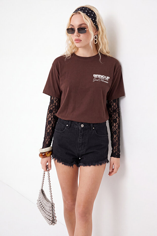 Siyah Yırtıklı Yüksek Bel Mini Denim Şort TWOSS22SR00152 - 4