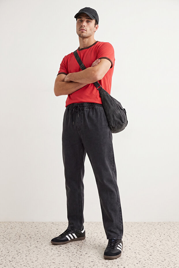 Siyah %100 Pamuk Regular Fit Beli Lastikli Jeans Bol Kot Pantolon TMNAW24JE00025 - 1