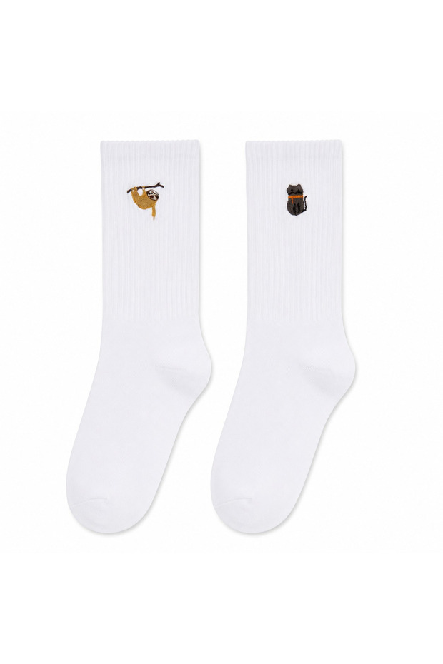 White 2-Piece Cotton Blend Embroidered Cat/Lazy Animal Knitted College Socks Thmss26Co00034