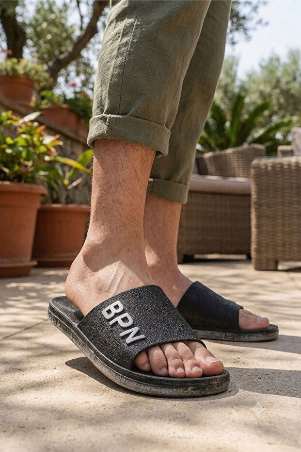 Unisex Black Non-Slip Sole Slippers Sea Beach Pool Bathroom Work Slippers Daily Slippers