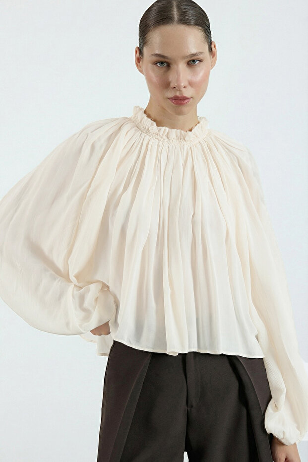 Açık Sarı Yakası Büzgülü Püsküllü Dikişli Oversize Hafif Transparan Bluz TWOSS26BZ00652 - 3
