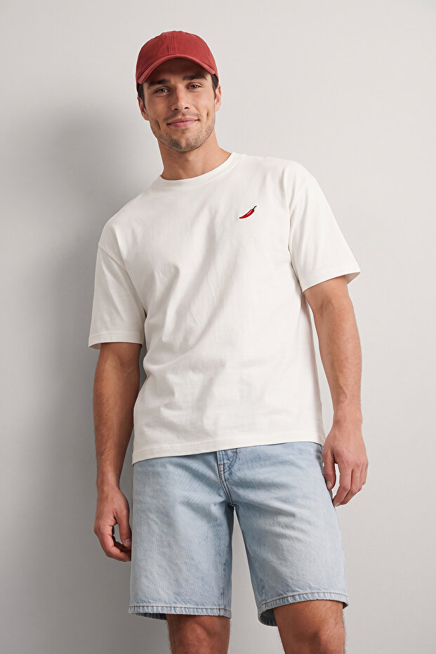 Unisex Ekru Biber Nakışlı Oversize/Rahat Kesim %100 Pamuk T-Shirt TMNSS22TS0318 - 2