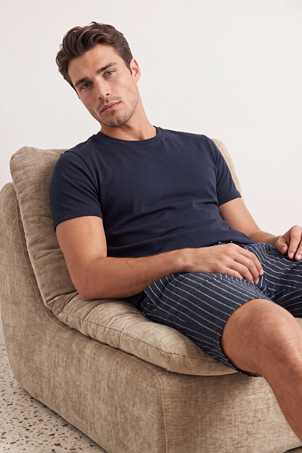 Lacivert Regular Fit Alt Çizgili Şortlu Pijama Takımı TMNSS22EM0013 - 3