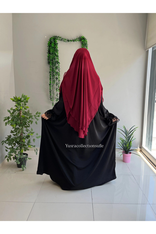 سوفليه بيضاوي الشكل من تيسيتير